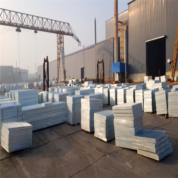 平臺(tái)格柵板.jpg 平臺(tái)格柵板.jpg