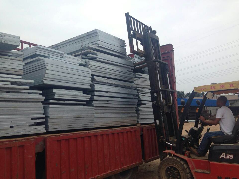 污水處理廠熱鍍鋅鋼格柵廠家.jpg 污水處理廠熱鍍鋅鋼格柵廠家.jpg